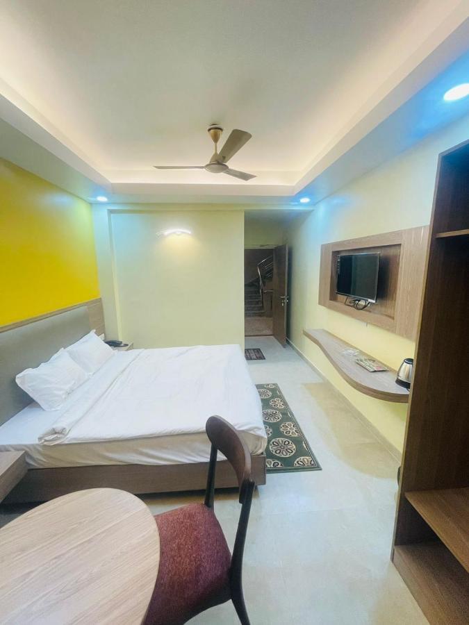 Royal Beach International Puri Buitenkant foto