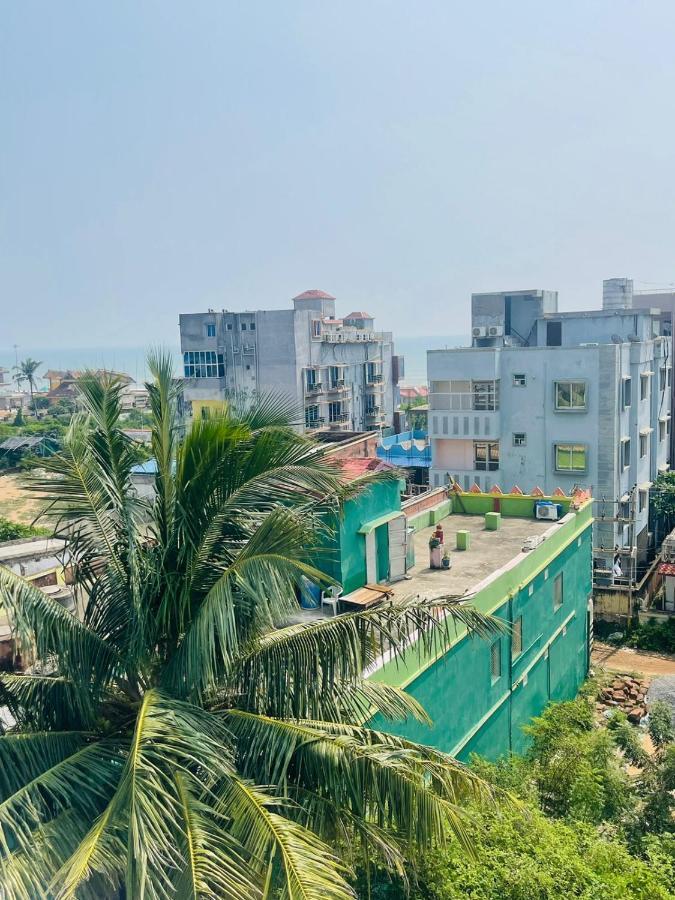 Royal Beach International Puri Buitenkant foto