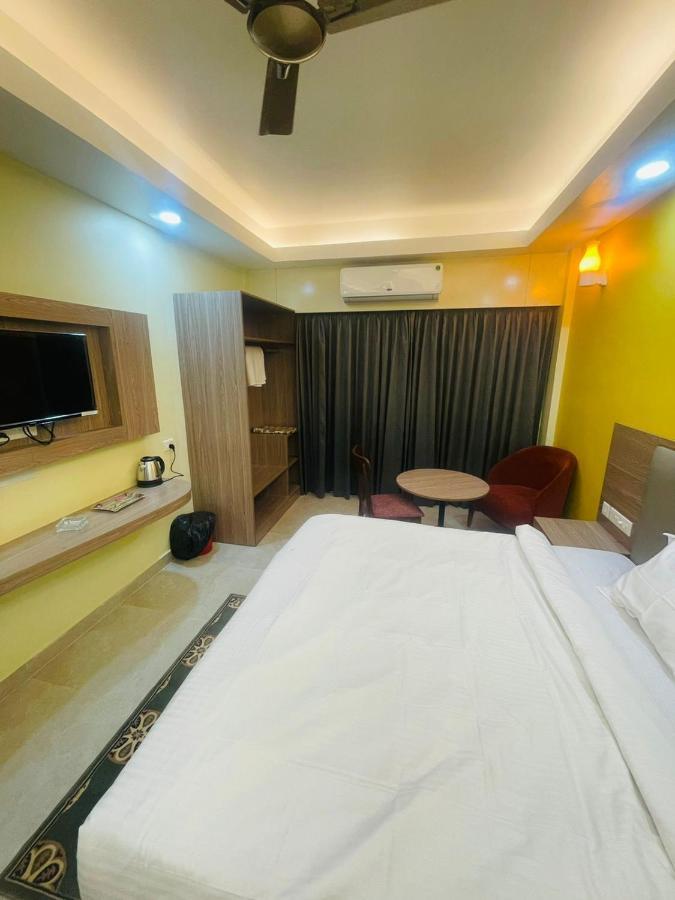 Royal Beach International Puri Buitenkant foto
