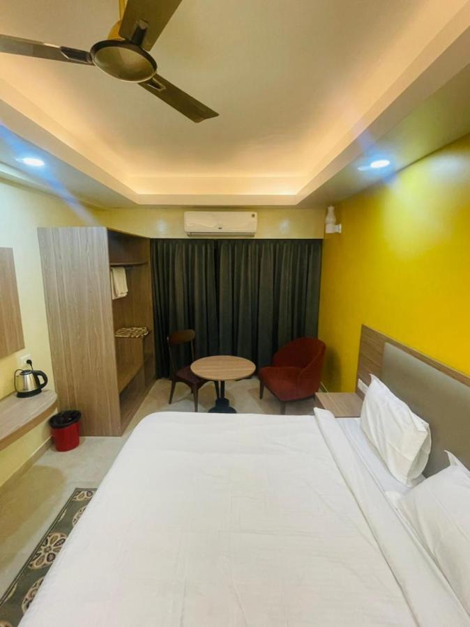 Royal Beach International Puri Buitenkant foto
