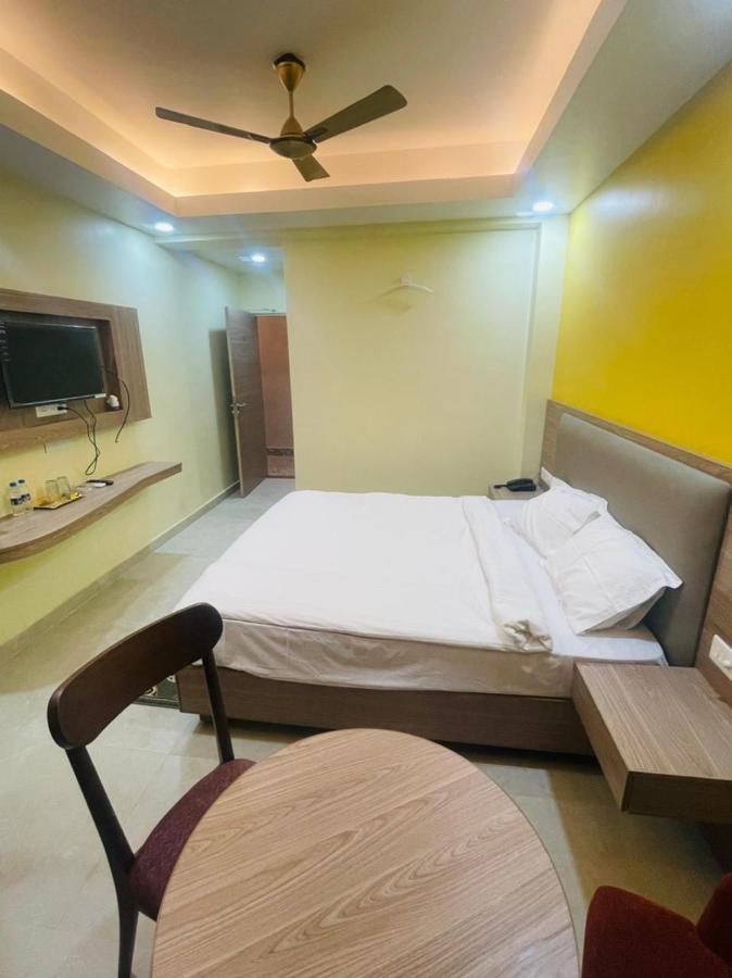 Royal Beach International Puri Buitenkant foto