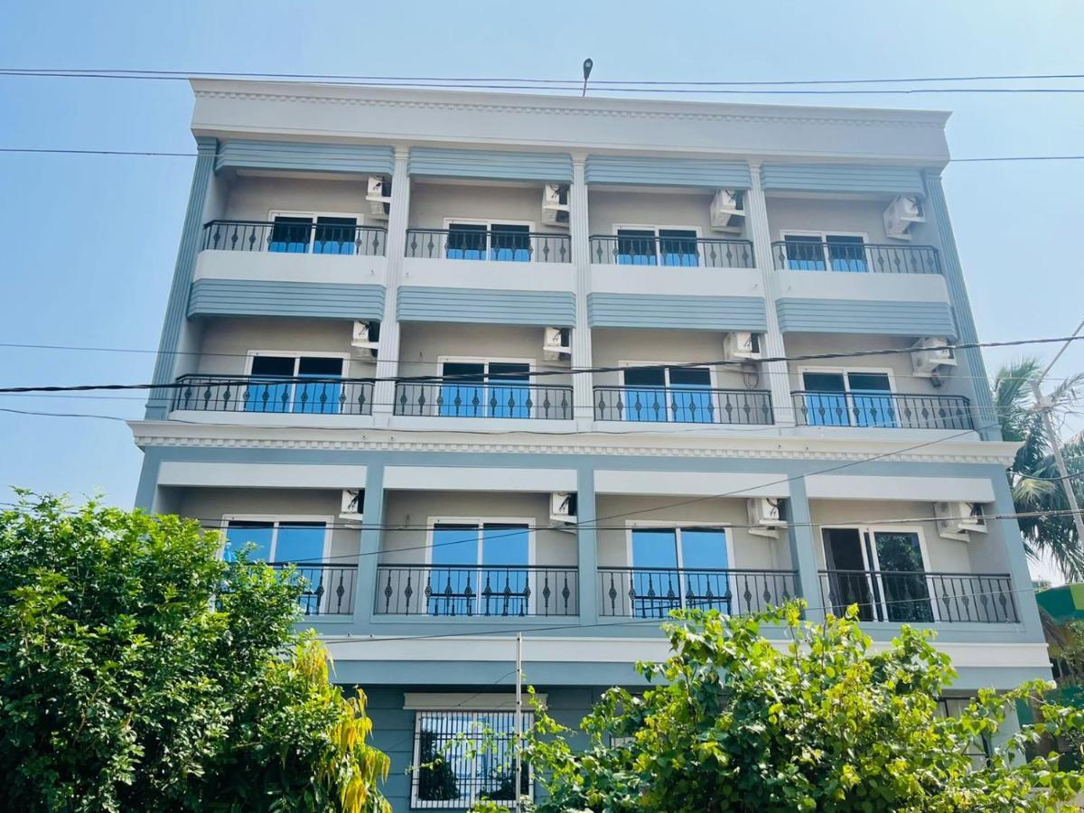 Royal Beach International Puri Buitenkant foto