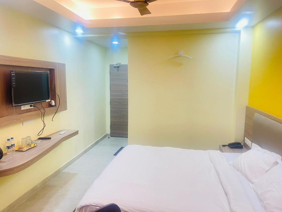 Royal Beach International Puri Buitenkant foto