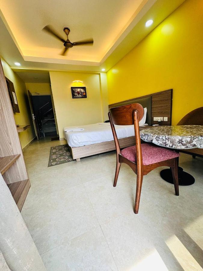 Royal Beach International Puri Buitenkant foto