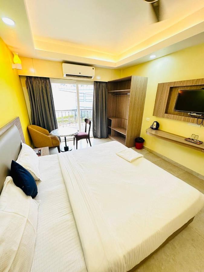 Royal Beach International Puri Buitenkant foto