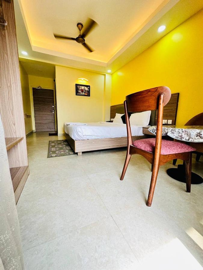 Royal Beach International Puri Buitenkant foto