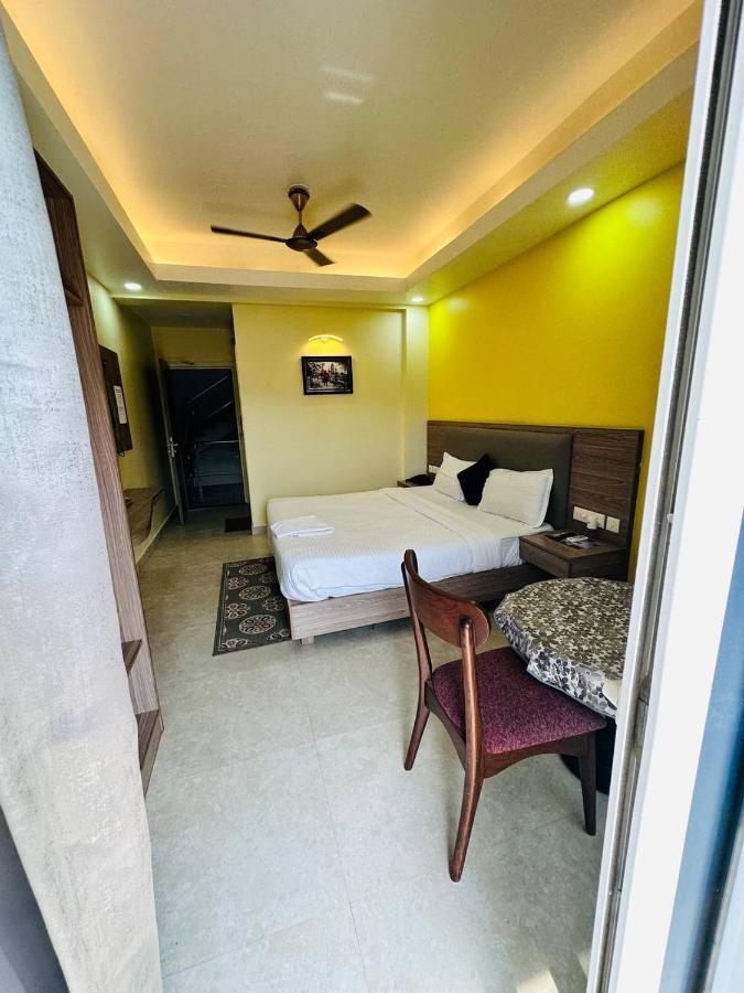 Royal Beach International Puri Buitenkant foto